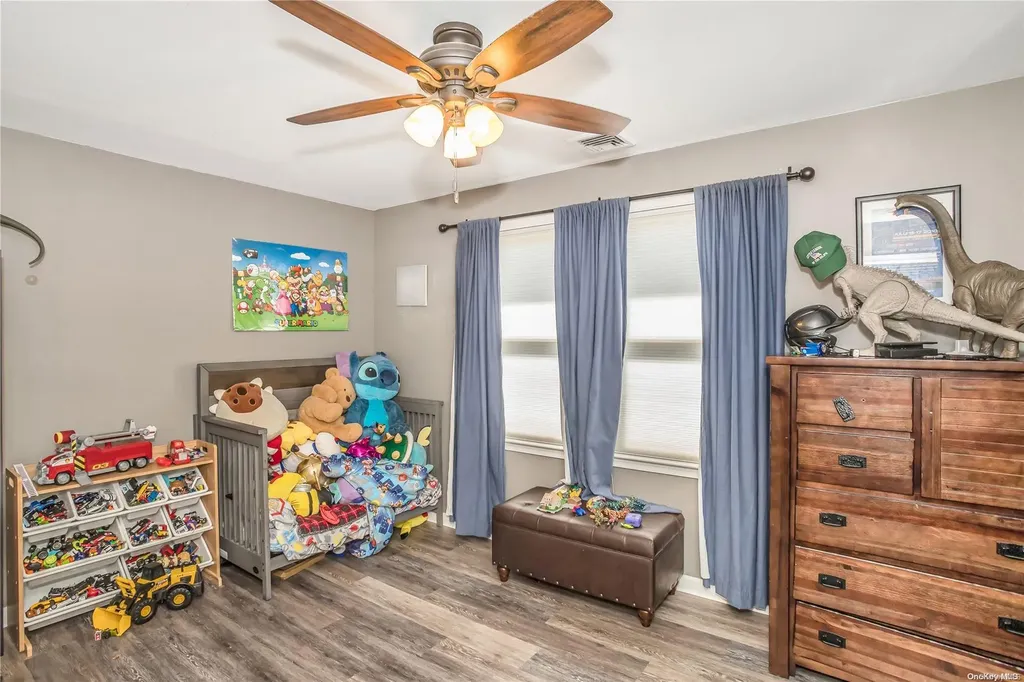110 Herbert Street Islip NY 11751