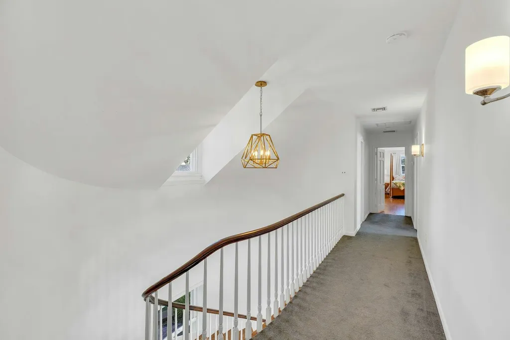 170 Connetquot Drive Oakdale NY 11769