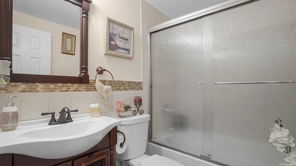 116 Sequoia Drive Coram NY 11727