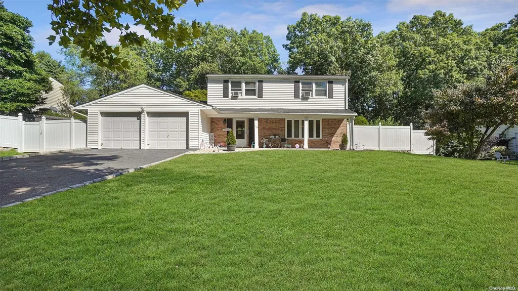 116 Sequoia Drive Coram NY 11727