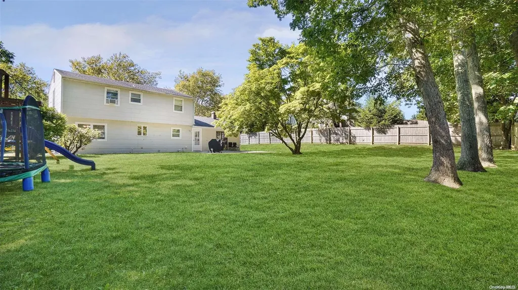 116 Sequoia Drive Coram NY 11727