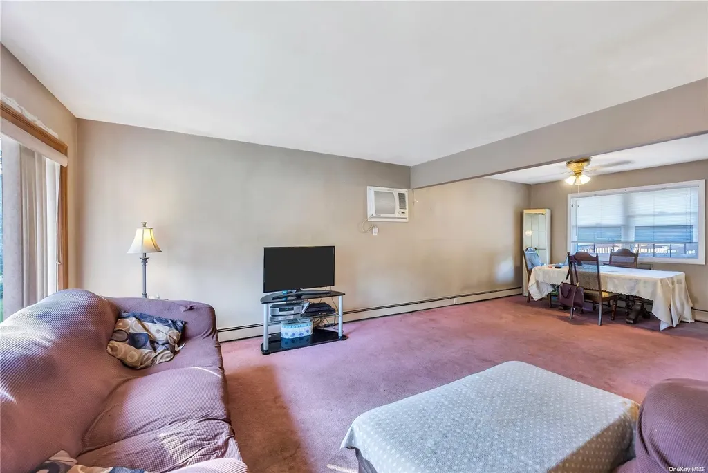 485 Lakeway Drive West Babylon NY 11704