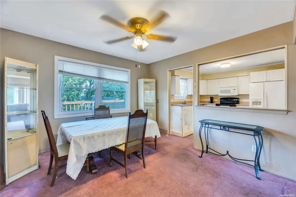 485 Lakeway Drive West Babylon NY 11704