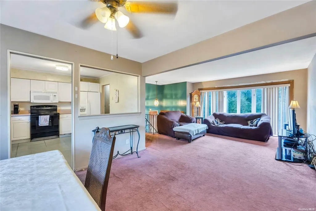 485 Lakeway Drive West Babylon NY 11704