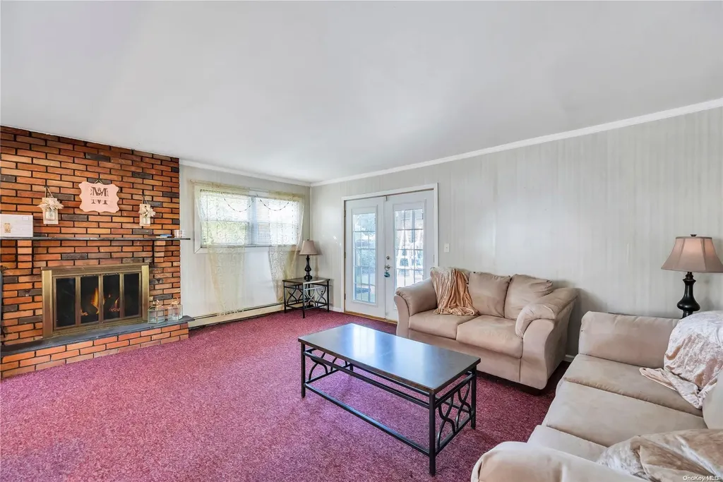 485 Lakeway Drive West Babylon NY 11704