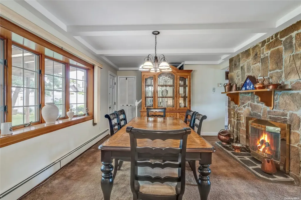 11 Wheelwright Lane Levittown NY 11756