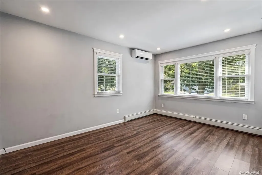 15 Vine Street Centereach NY 11720