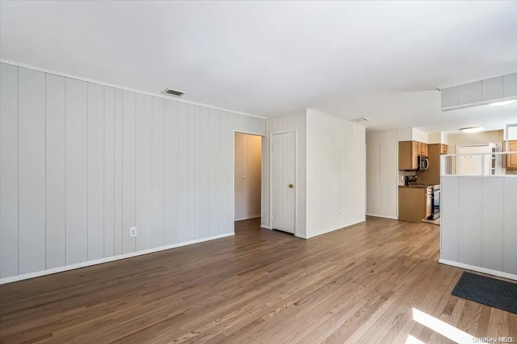 15 Vine Street Centereach NY 11720