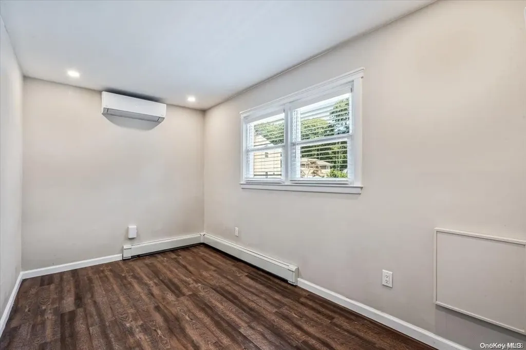 15 Vine Street Centereach NY 11720