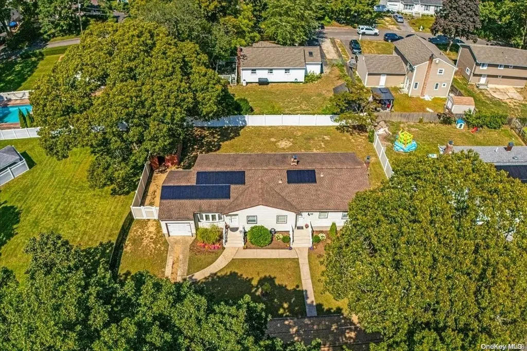 15 Vine Street Centereach NY 11720