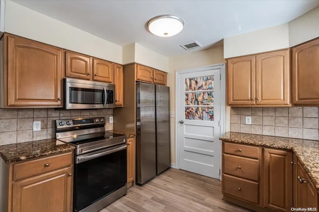15 Vine Street Centereach NY 11720