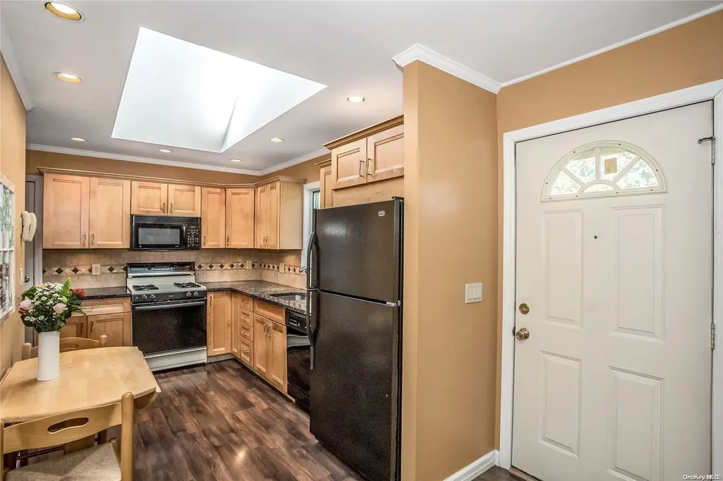 66 Shirley Court Commack NY 11725