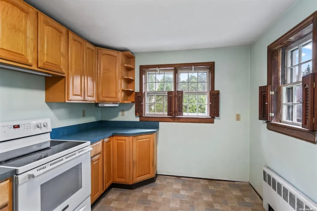 7 Ash Place Huntington NY 11743