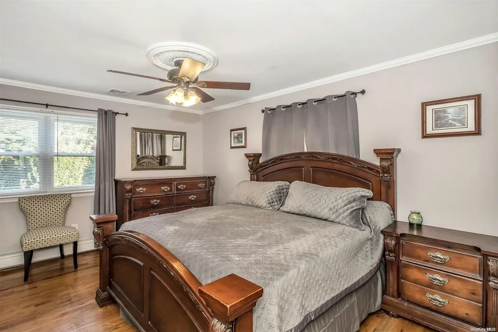 86 Moffitt Boulevard East Islip NY 11730