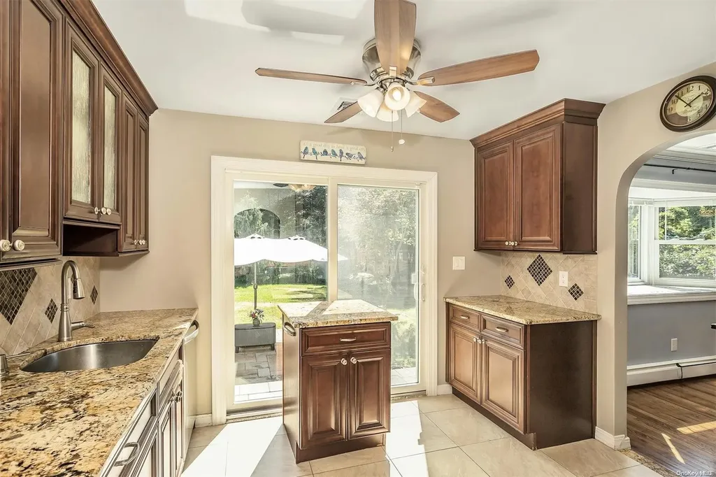 86 Moffitt Boulevard East Islip NY 11730