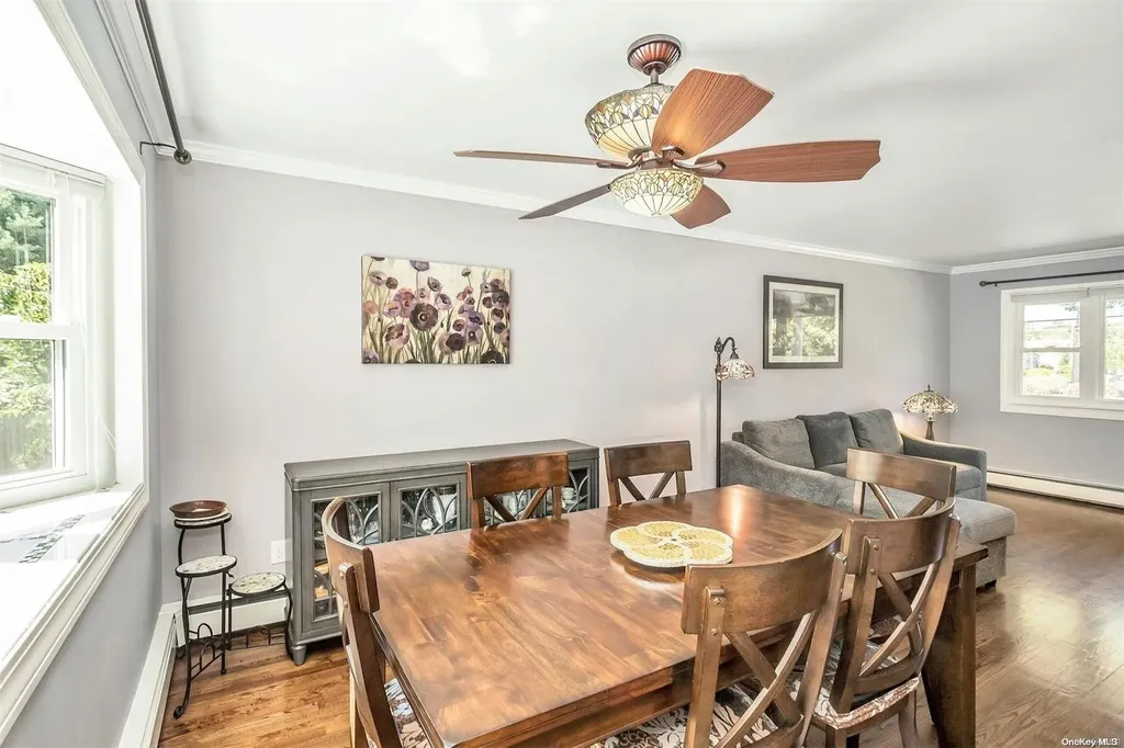 86 Moffitt Boulevard East Islip NY 11730