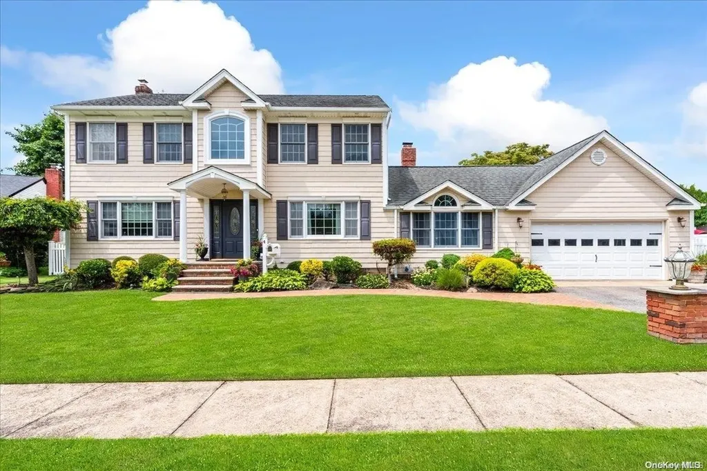 4 Flo Drive Syosset NY 11791