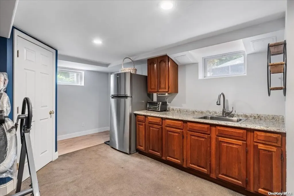 4 Flo Drive Syosset NY 11791