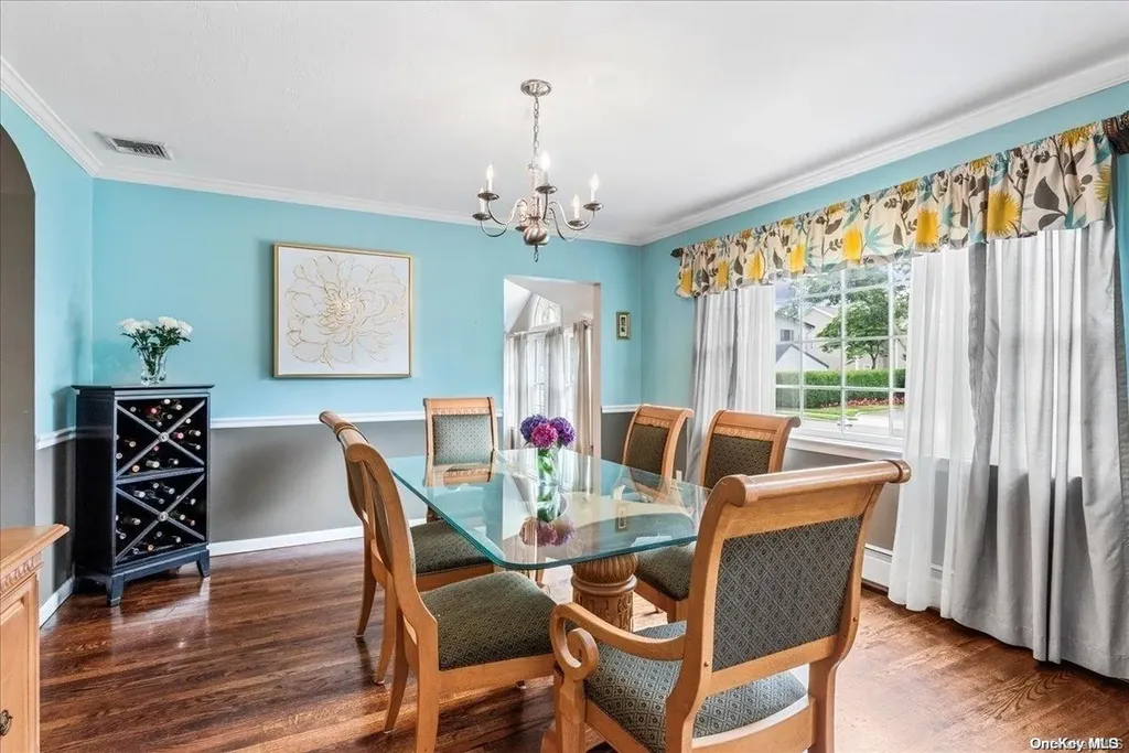 4 Flo Drive Syosset NY 11791