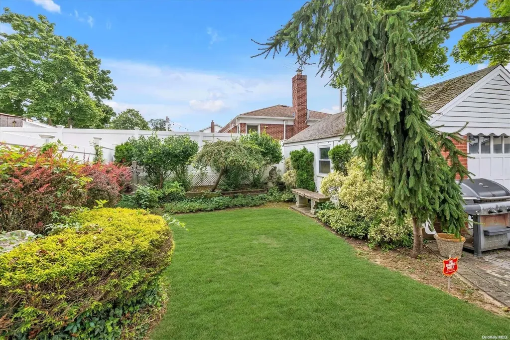 455 Rockaway Parkway Valley Stream NY 11580