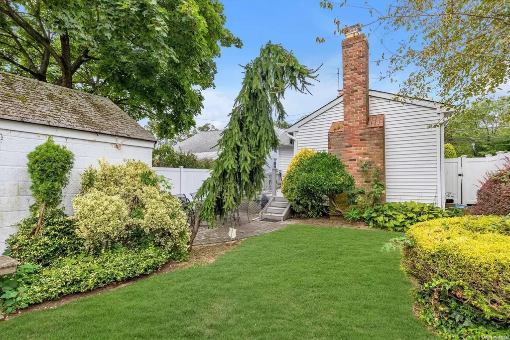 455 Rockaway Parkway Valley Stream NY 11580