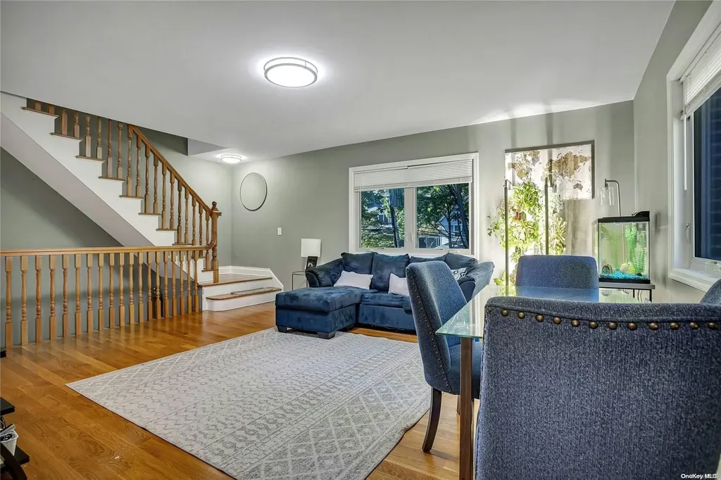 242-16 Pine Street Douglaston NY 11363