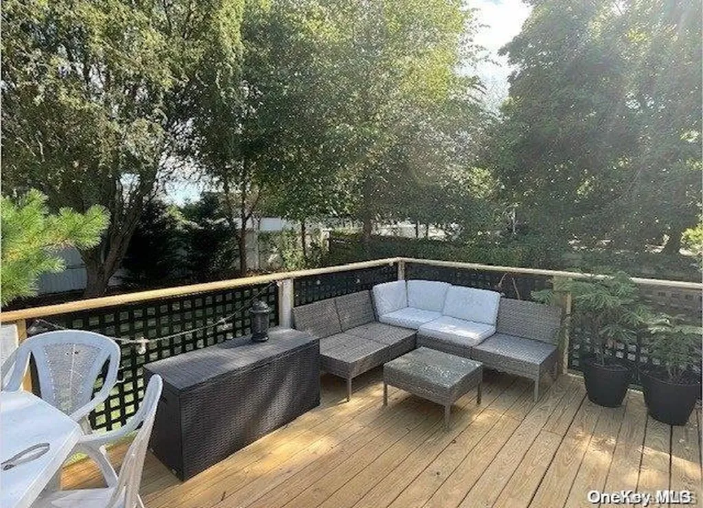 533 S Ocean Avenue Patchogue NY 11772