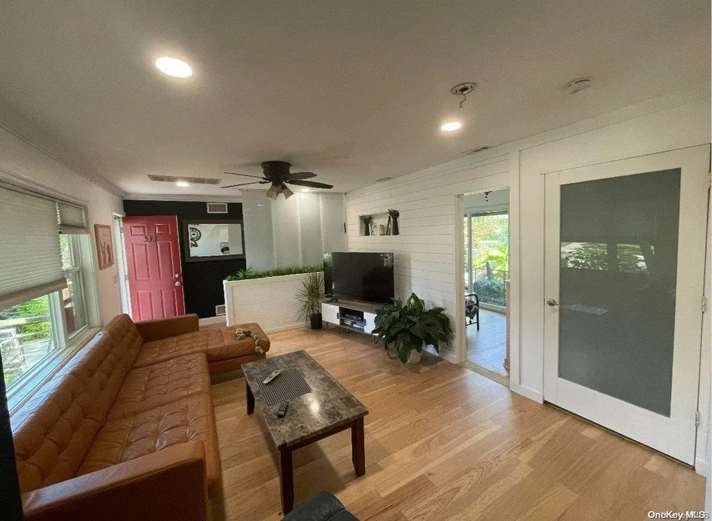 533 S Ocean Avenue Patchogue NY 11772