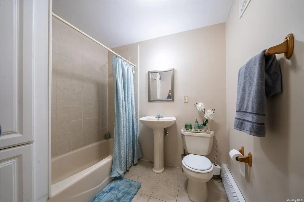 320 Hewlett Avenue East Patchogue NY 11772