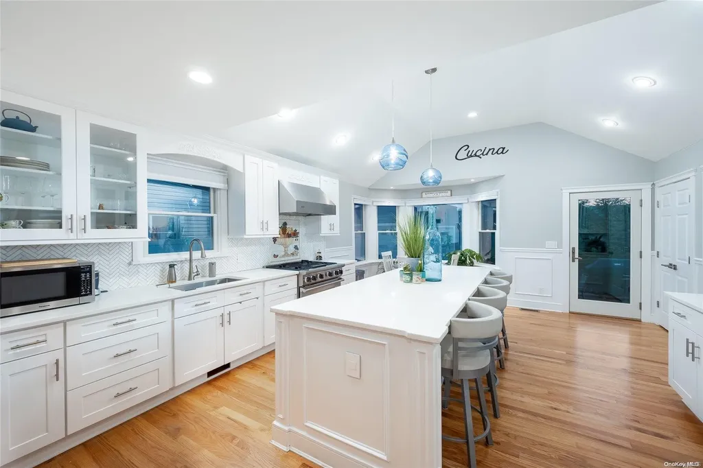 98 Rosebud Avenue Merrick NY 11566
