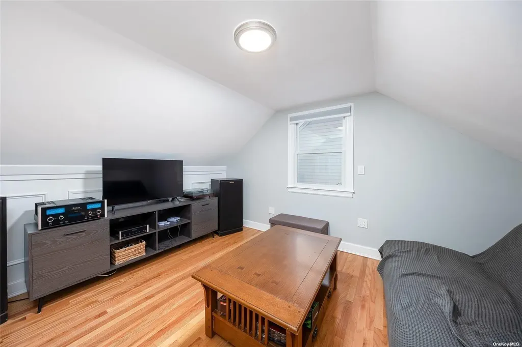98 Rosebud Avenue Merrick NY 11566