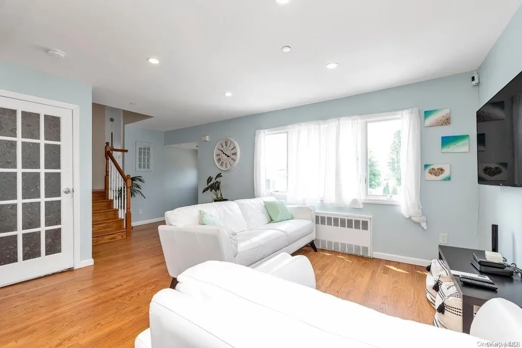 581 Miller Avenue Freeport NY 11520