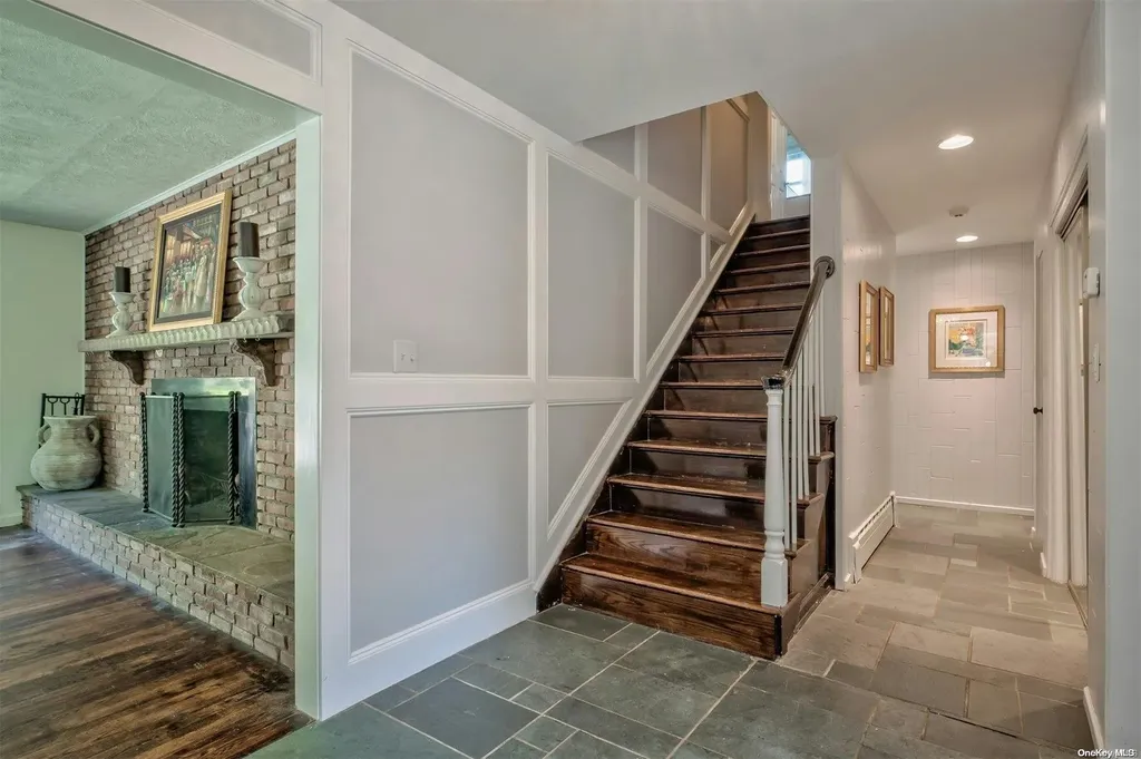 4 Meadow Lane Lloyd Harbor NY 11743