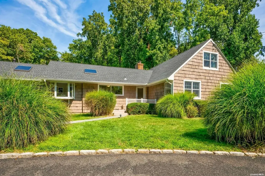 4 Meadow Lane Lloyd Harbor NY 11743