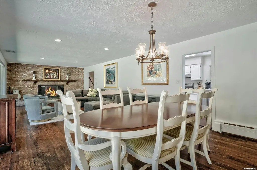 4 Meadow Lane Lloyd Harbor NY 11743