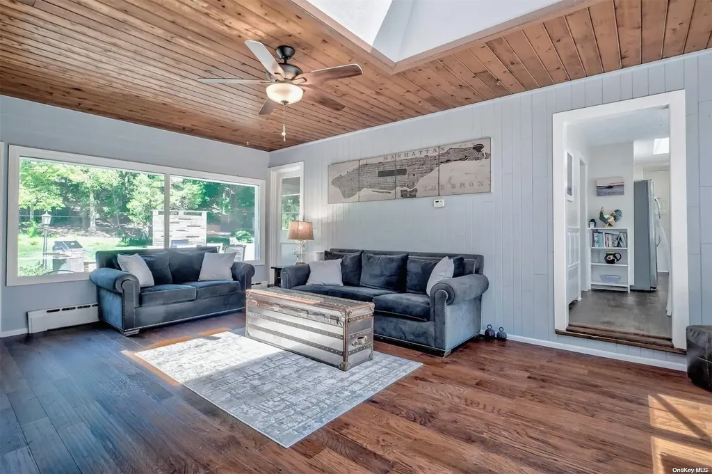 4 Meadow Lane Lloyd Harbor NY 11743