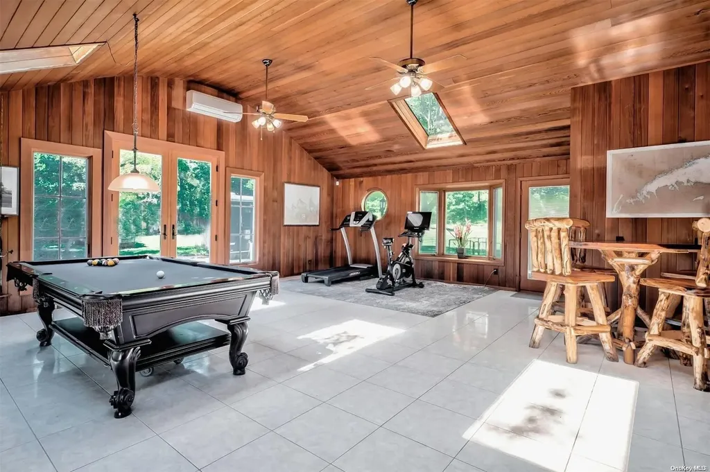 4 Meadow Lane Lloyd Harbor NY 11743