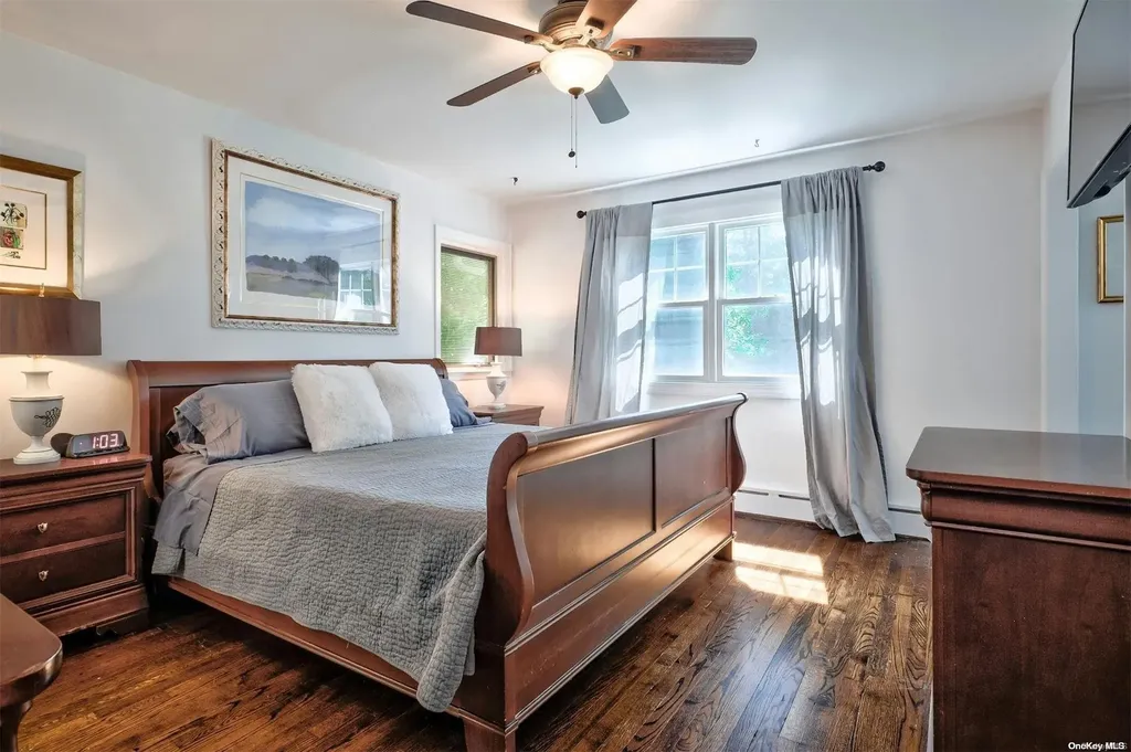 4 Meadow Lane Lloyd Harbor NY 11743