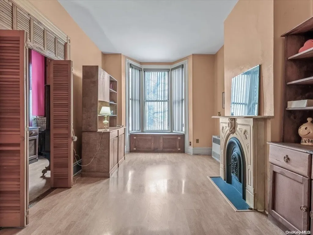71 Mcguinness Boulevard Brooklyn NY 11222