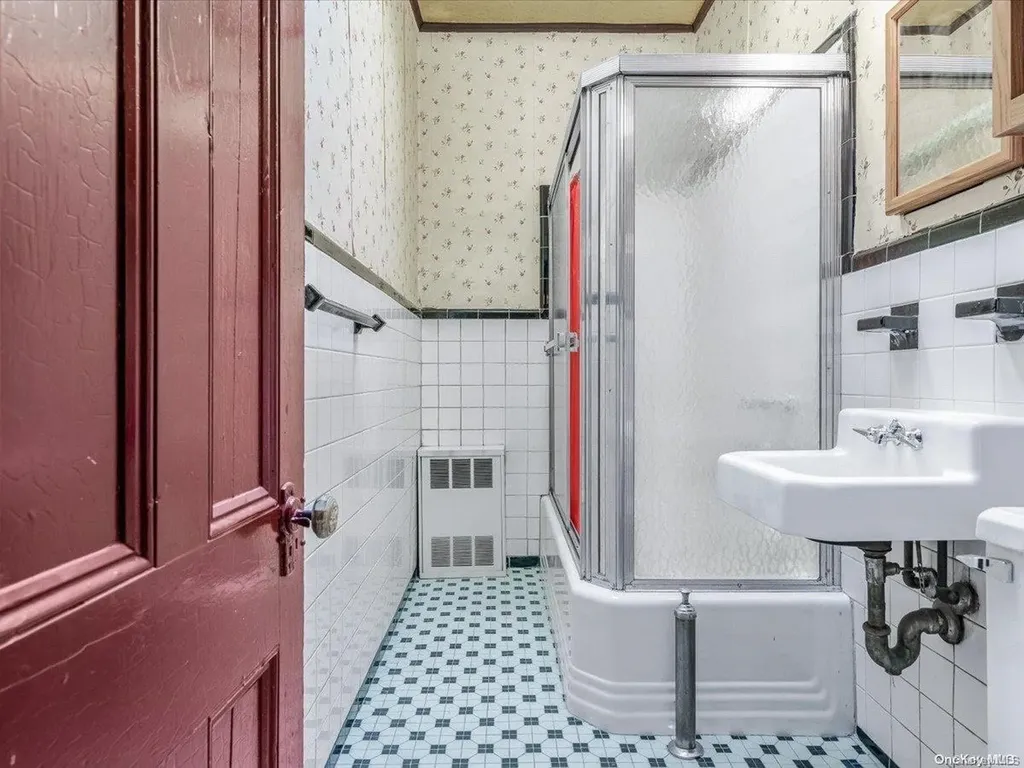 71 Mcguinness Boulevard Brooklyn NY 11222