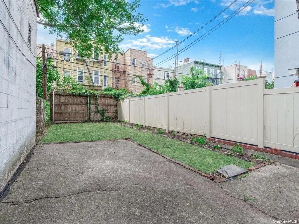 71 Mcguinness Boulevard Brooklyn NY 11222