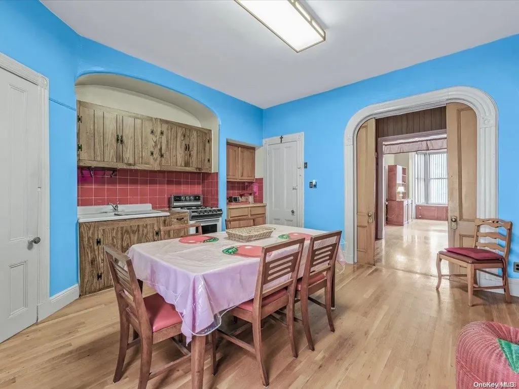 71 Mcguinness Boulevard Brooklyn NY 11222
