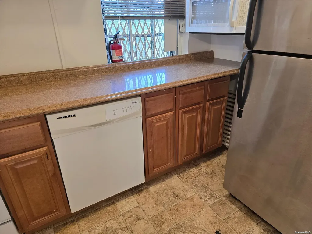 78-36 147 Street Flushing NY 11367