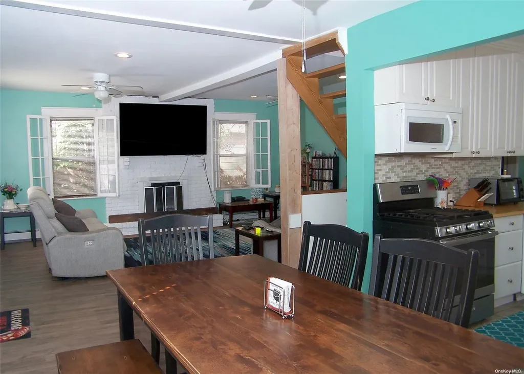 179 Wilson Boulevard Islip NY 11751