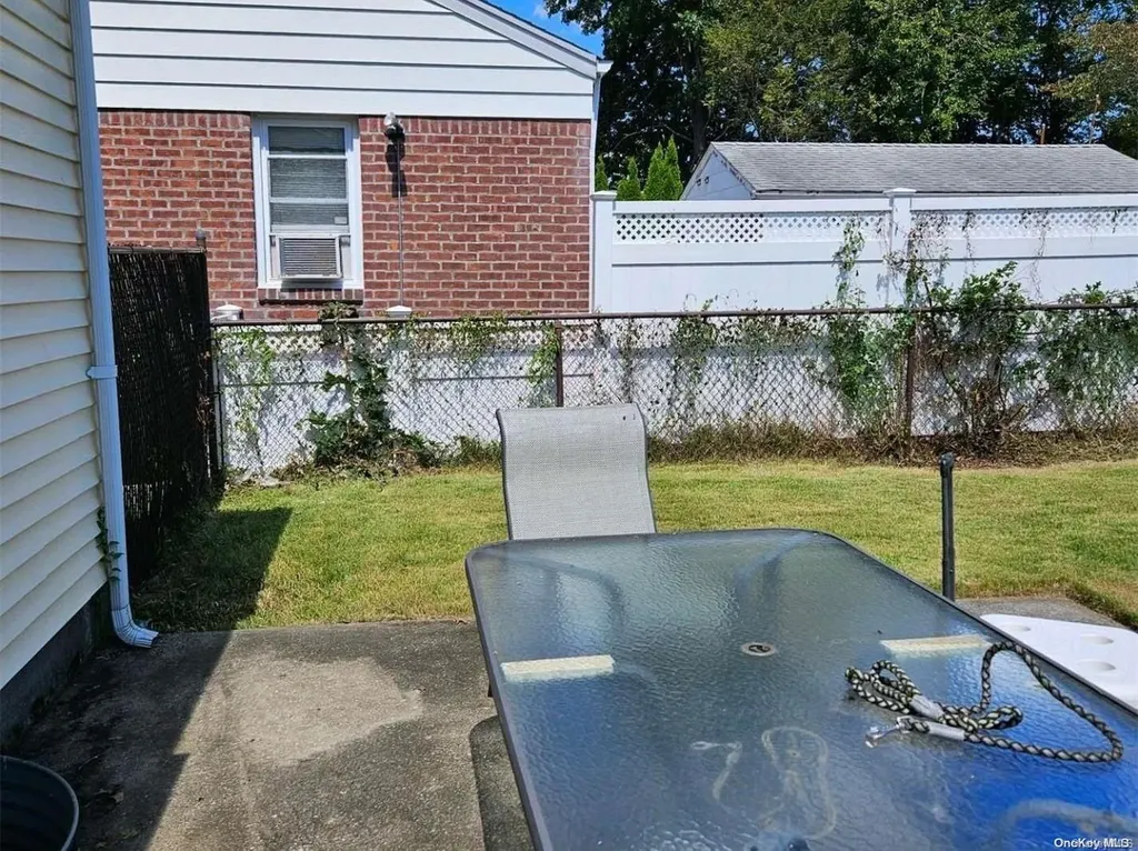 506 N 7th Street New Hyde Park NY 11040