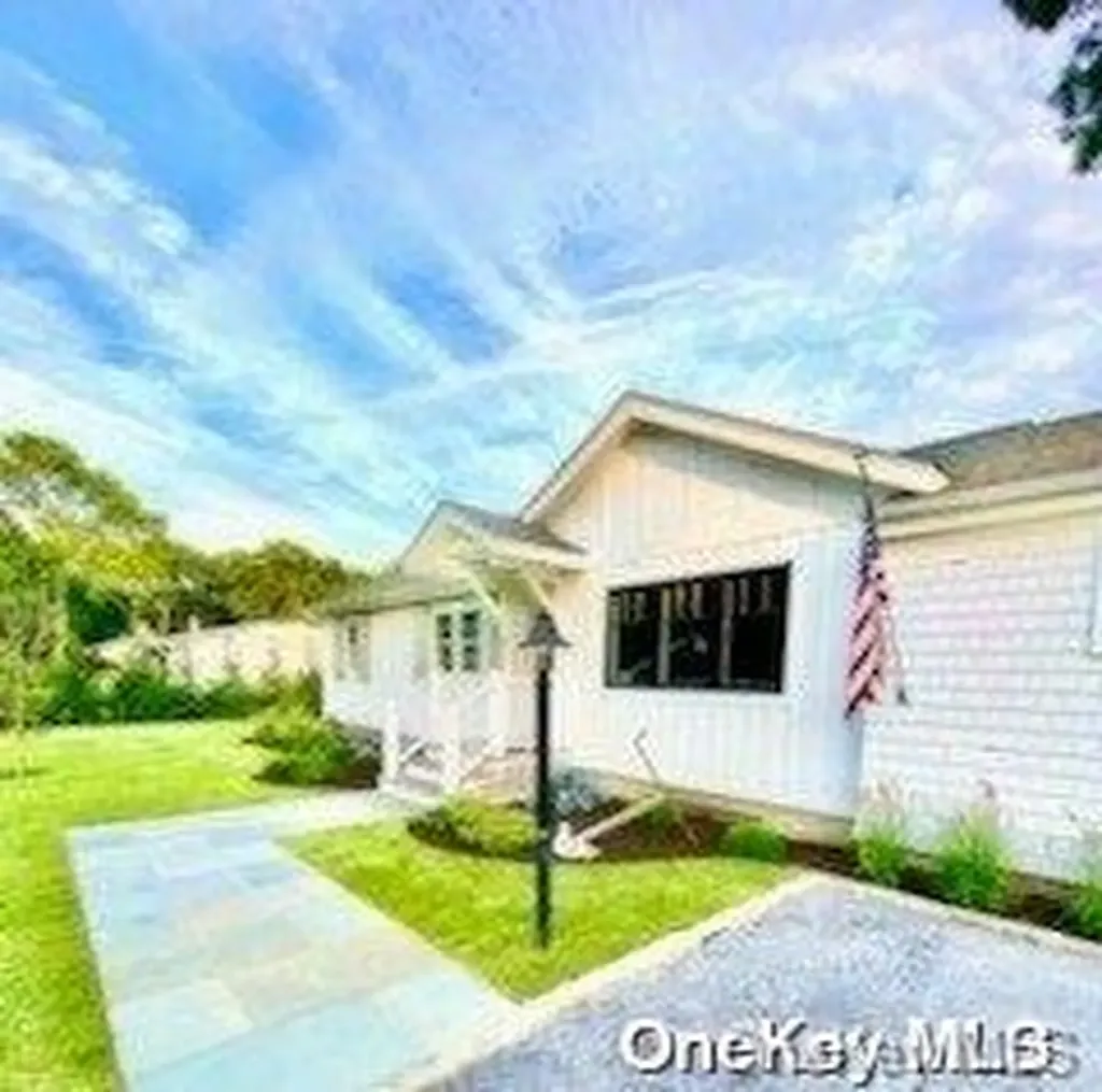 28 Tulip Avenue Hampton Bays NY 11946
