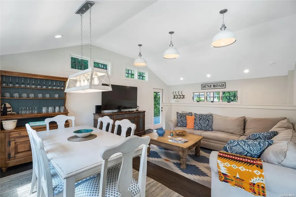 28 Tulip Avenue Hampton Bays NY 11946