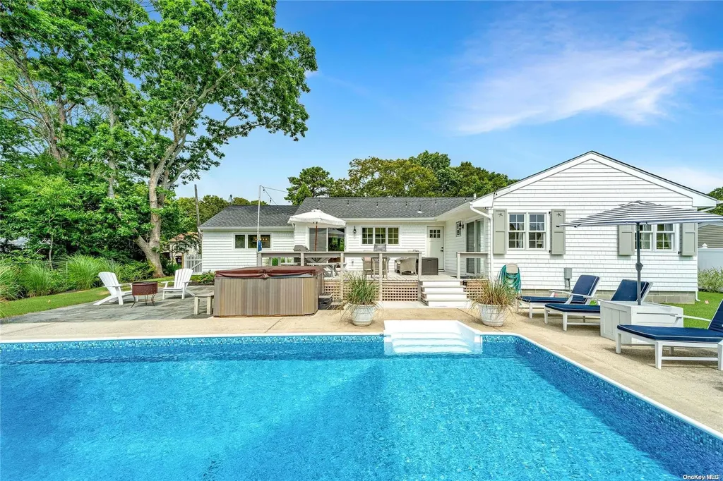 28 Tulip Avenue Hampton Bays NY 11946