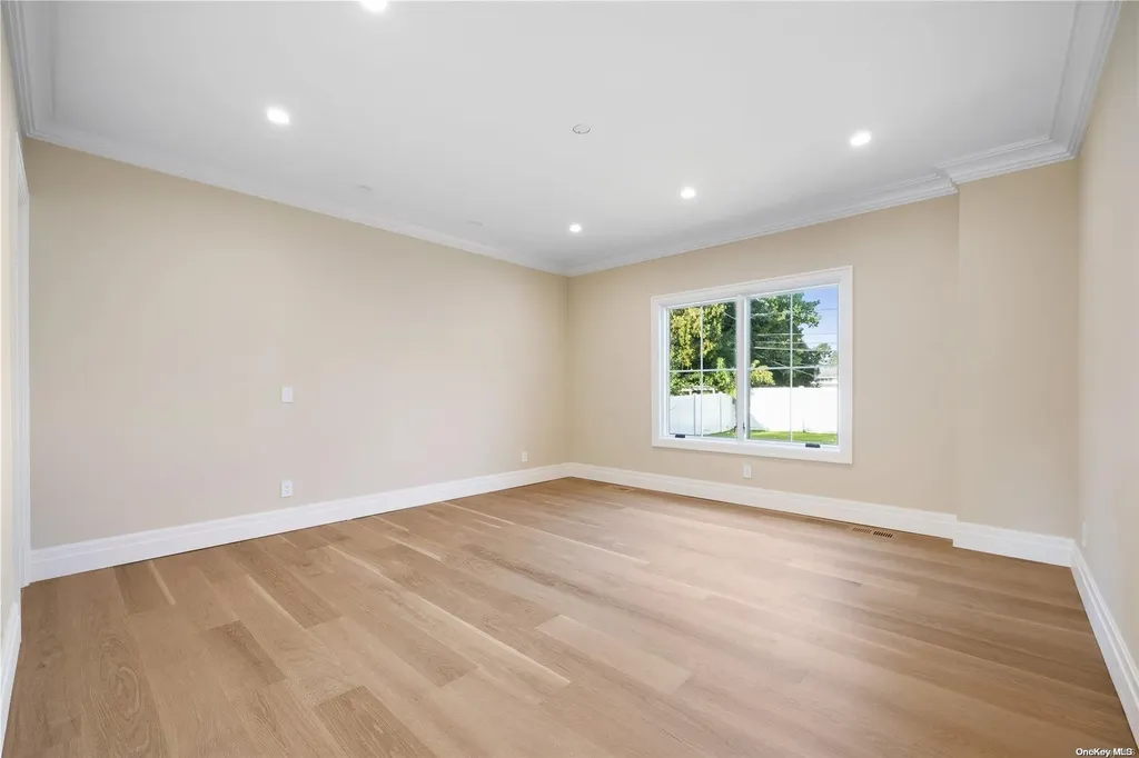 9 Warren Lane Jericho NY 11753
