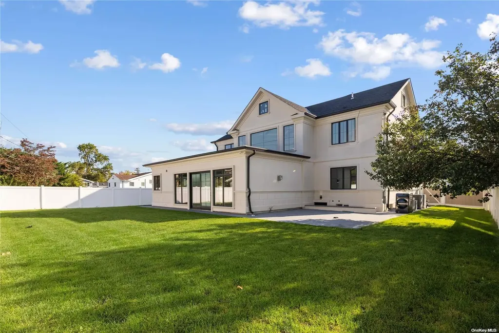9 Warren Lane Jericho NY 11753